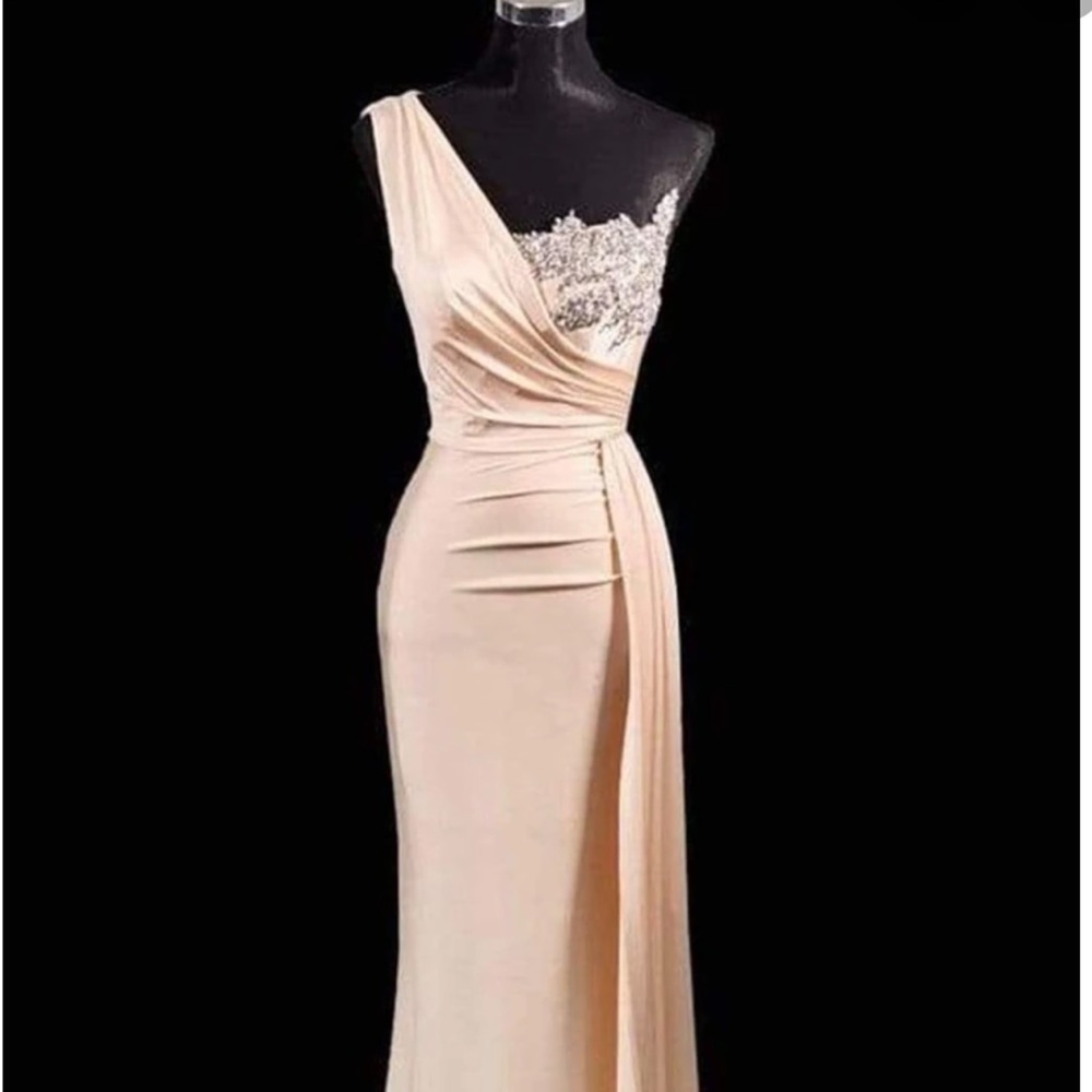 Portia And Scarlett - Embellished One Shoulder Trumpet Dress